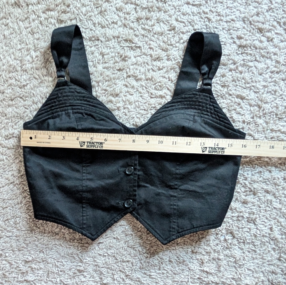 Concept Crop Top - Picture 5 of 10